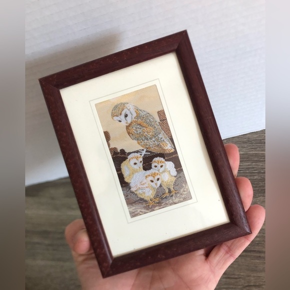 Cash’s Silk Woven Owl Art - Picture 6 of 9